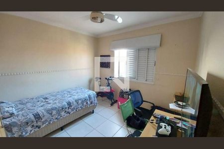 Casa à venda com 3 quartos, 305m² em Jardim Monte Kemel, São Paulo