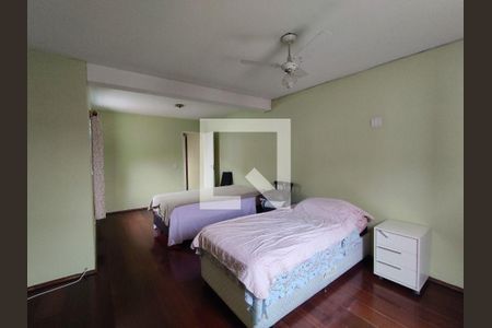 Casa à venda com 5 quartos, 180m² em Rio Pequeno, São Paulo
