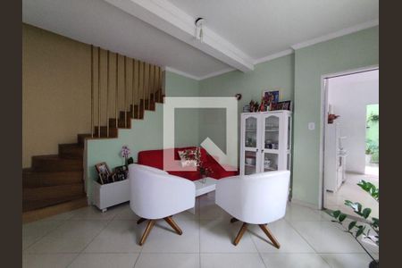 Casa à venda com 5 quartos, 180m² em Rio Pequeno, São Paulo