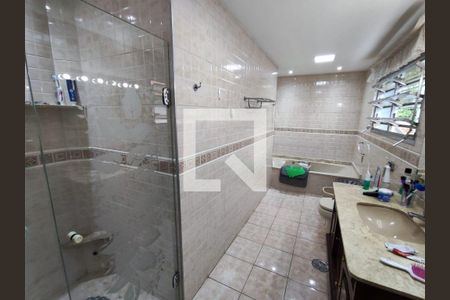 Casa à venda com 3 quartos, 200m² em Vila Gomes, São Paulo