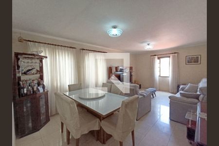 Casa à venda com 3 quartos, 215m² em Jardim Esmeralda, São Paulo