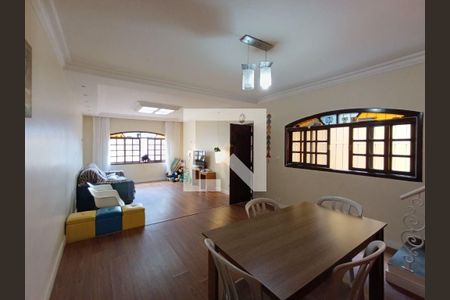 Casa à venda com 3 quartos, 174m² em Jardim Rosa Maria, São Paulo
