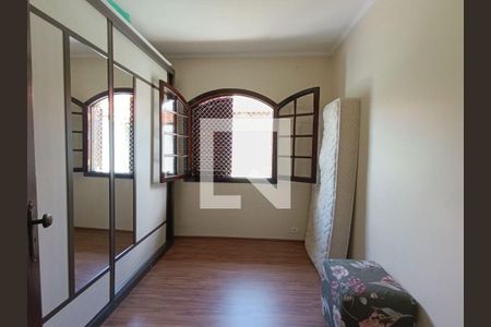 Casa à venda com 3 quartos, 174m² em Jardim Rosa Maria, São Paulo