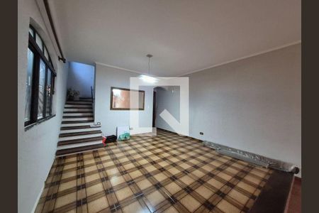 Casa à venda com 4 quartos, 205m² em Jardim Pinheiros, São Paulo