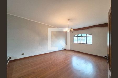 Casa à venda com 4 quartos, 205m² em Jardim Pinheiros, São Paulo