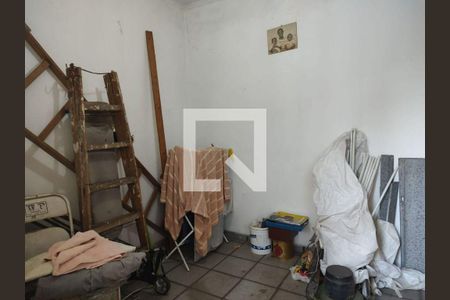 Casa à venda com 2 quartos, 145m² em Vila Dalva, São Paulo