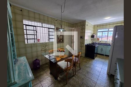 Casa à venda com 3 quartos, 198m² em Vila Nova Alba, São Paulo