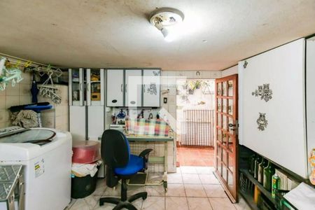 Casa à venda com 3 quartos, 185m² em Vila Pirajussara, São Paulo
