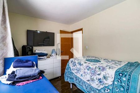 Casa à venda com 3 quartos, 198m² em Cidade dos Bandeirantes, São Paulo
