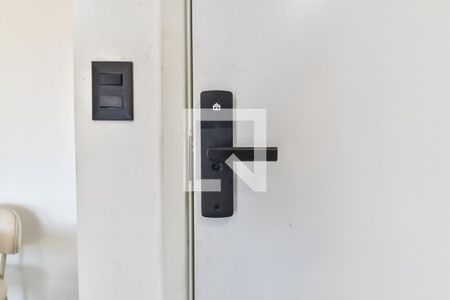 Fechadura digital de apartamento para alugar com 1 quarto, 65m² em Ipiranga, São Paulo