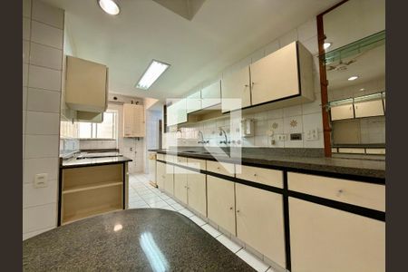 Cozinha de apartamento à venda com 3 quartos, 188m² em Botafogo, Rio de Janeiro