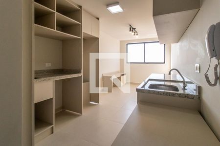 Sala/Cozinha de kitnet/studio para alugar com 1 quarto, 30m² em Água Verde, Curitiba