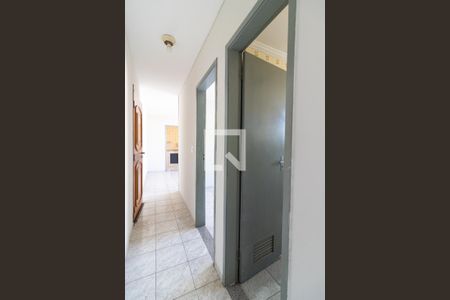 Corredor de apartamento à venda com 2 quartos, 54m² em Realengo, Rio de Janeiro