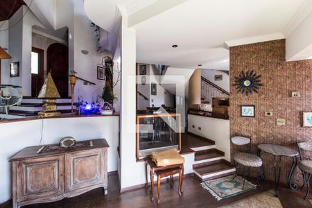 Sala  de casa de condomínio para alugar com 2 quartos, 480m² em Residencial Dez (alphaville), Santana de Parnaíba
