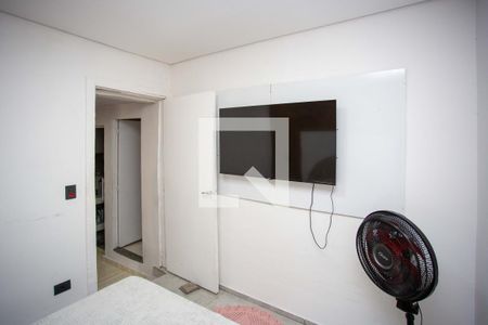 Quarto 1 de casa à venda com 2 quartos, 42m² em Jardim Miriam, São Paulo