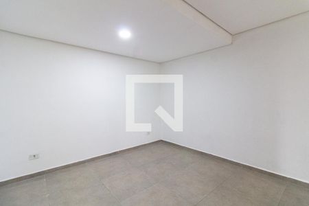 Quarto de casa para alugar com 1 quarto, 40m² em Jardim Raposo Tavares, São Paulo