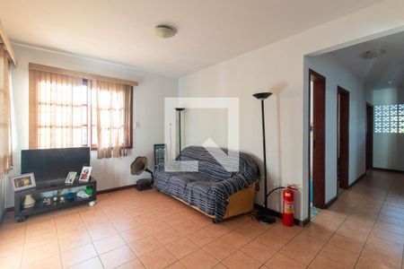 Casa à venda com 4 quartos, 244m² em Jardim Botânico, Porto Alegre