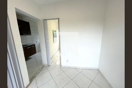 Sala de casa para alugar com 1 quarto, 45m² em Praça Seca, Rio de Janeiro