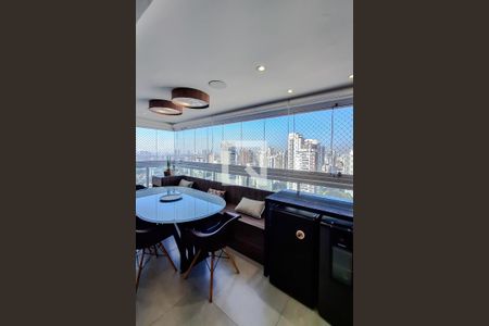 Varanda de apartamento à venda com 3 quartos, 150m² em Vila Mariana, São Paulo