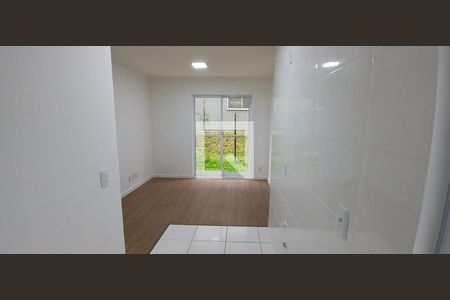 Sala/cozinha de apartamento para alugar com 2 quartos, 40m² em Jardim Ipanema, Curitiba