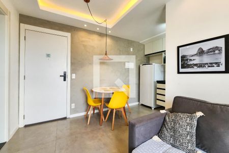 Sala de apartamento para alugar com 1 quarto, 32m² em Santo Cristo, Rio de Janeiro