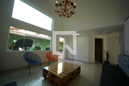 Sala de visita  de casa à venda com 4 quartos, 377m² em Parque dos Passaros, São Bernardo do Campo