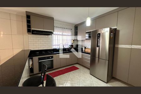 Casa para alugar com 4 quartos, 250m² em Guarapiranga, São Paulo