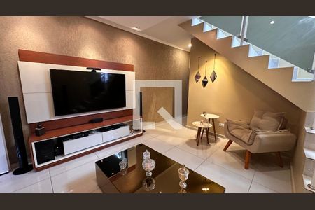 Casa para alugar com 4 quartos, 250m² em Guarapiranga, São Paulo
