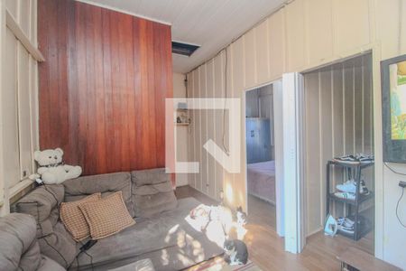 Sala de casa à venda com 6 quartos, 180m² em Teresópolis, Porto Alegre