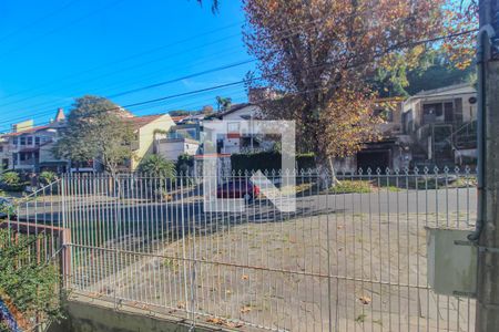 Vista de casa à venda com 6 quartos, 180m² em Teresópolis, Porto Alegre