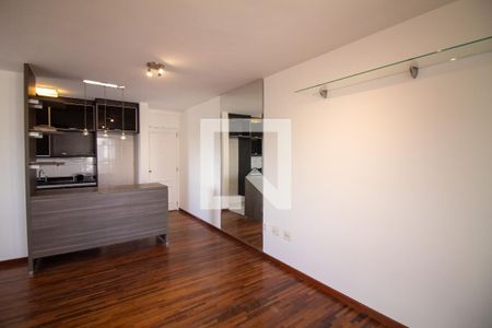 Sala / Sala de Jantar de apartamento para alugar com 1 quarto, 65m² em Campo Belo, São Paulo