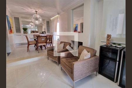 Apartamento à venda com 3 quartos, 218m² em Jardim São Paulo, São Paulo