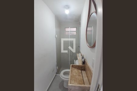Banheiro de casa para alugar com 3 quartos, 120m² em Centro (Caucaia do Alto), Cotia