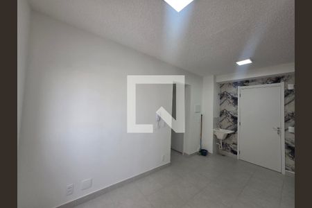 Sala de apartamento para alugar com 2 quartos, 33m² em Socorro, São Paulo