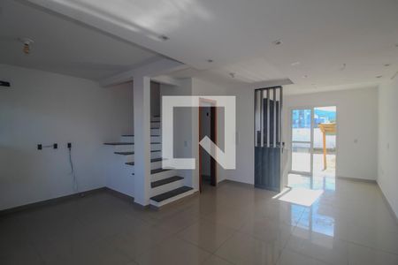 Sala de casa para alugar com 3 quartos, 137m² em Hípica, Porto Alegre