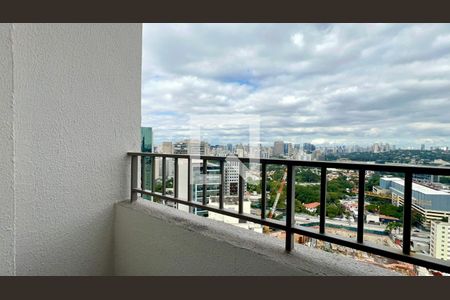 Varanda de kitnet/studio à venda com 1 quarto, 24m² em Pinheiros, São Paulo