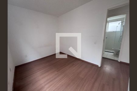 Quarto 1 de apartamento para alugar com 2 quartos, 44m² em Vargem Pequena, Rio de Janeiro