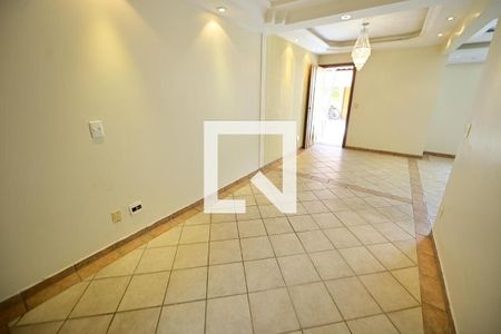 Sala de casa de condomínio à venda com 3 quartos, 170m² em Setor Bueno, Goiânia