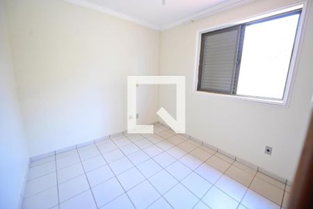 Quarto de casa de condomínio à venda com 3 quartos, 170m² em Setor Bueno, Goiânia