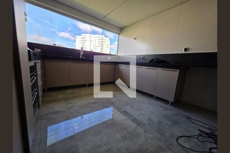 cozinha de apartamento para alugar com 2 quartos, 80m² em Buritis, Belo Horizonte