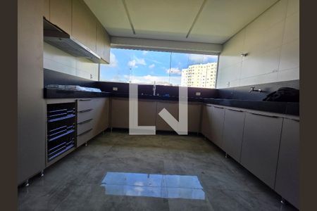 cozinha de apartamento para alugar com 2 quartos, 80m² em Buritis, Belo Horizonte