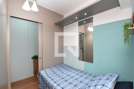 Quarto 1 de apartamento para alugar com 2 quartos, 50m² em Centro, Curitiba