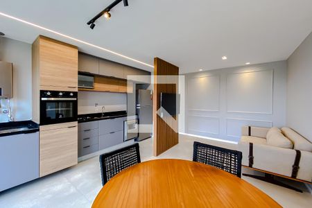 Sala de apartamento para alugar com 3 quartos, 68m² em Vila Anastácio, São Paulo