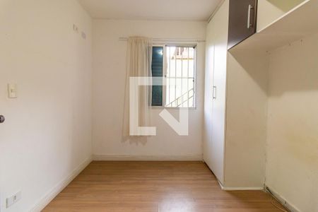 Quarto 1 de apartamento para alugar com 2 quartos, 56m² em Jardim Sabiá, Cotia
