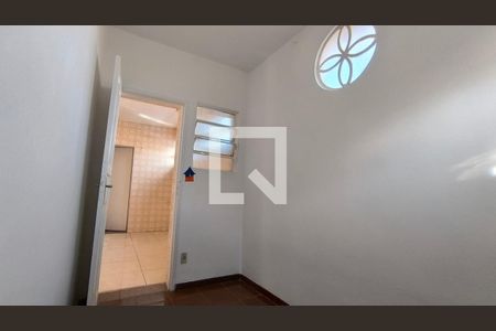 Quarto 1 de apartamento para alugar com 2 quartos, 110m² em Concórdia, Belo Horizonte