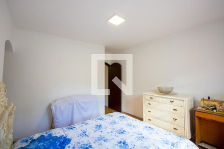Quarto 1 - Suíte de casa à venda com 4 quartos, 230m² em Vila Camilópolis, Santo André