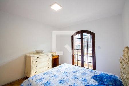 Quarto 1 - Suíte de casa à venda com 4 quartos, 230m² em Vila Camilópolis, Santo André