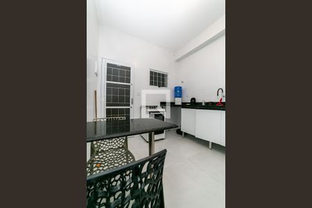 Cozinha de kitnet/studio para alugar com 1 quarto, 30m² em Santa Cruz, Belo Horizonte