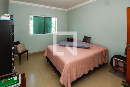 Casa à venda com 4 quartos, 750m² em Trevo, Belo Horizonte