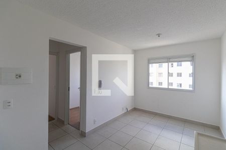 Sala/Cozinha/Área de Serviço  de apartamento para alugar com 2 quartos, 32m² em Vila Nova Curuca, São Paulo